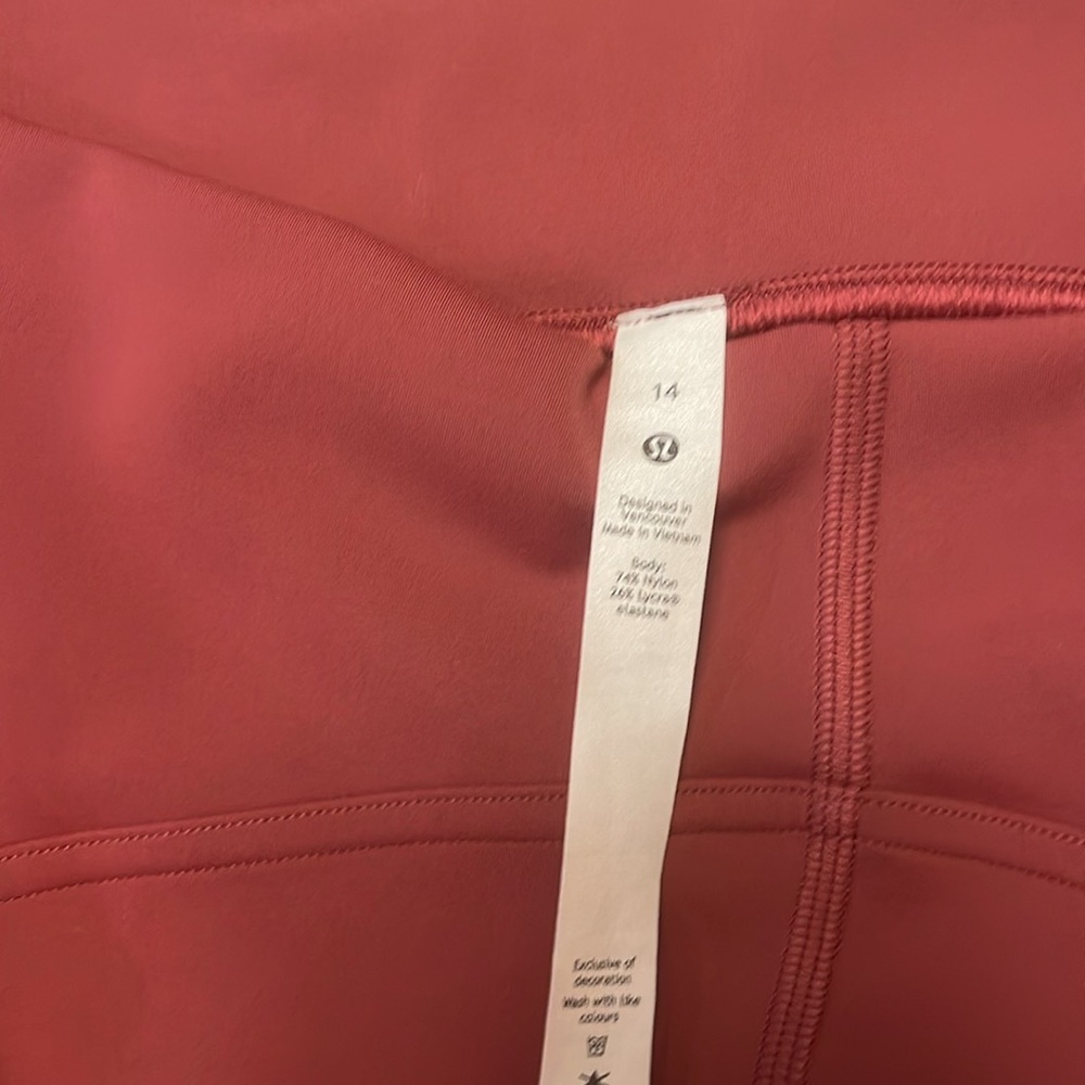 Lululemon InStill High Rise Tight 25” - Picture 2 of 4